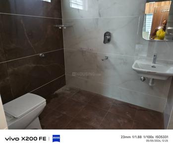Bathroom Image of 650 Sq.ft 1 BHK Independent House for rent in Kadubeesanahalli Bengaluru for Rs. 30000