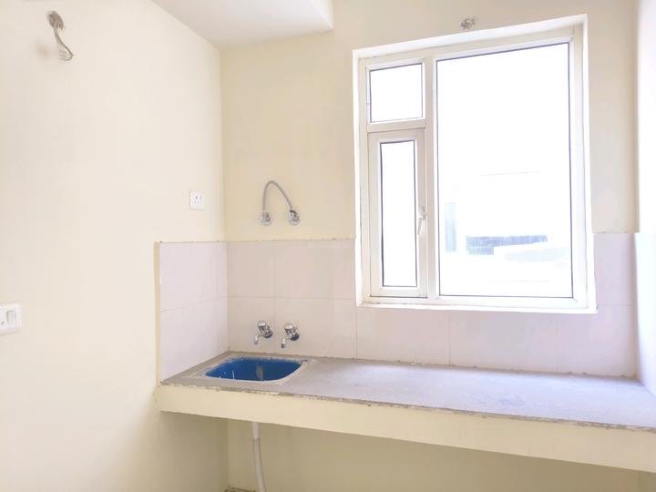 Pyramid Elite Main Image 1