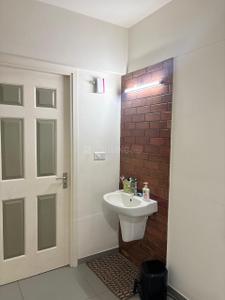 Image of 1150 Sq.ft 2 BHK Apartment / Flat for sale in Kakkanad, Kochi for Rs. 7900000