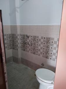 Bathroom Image of 600 Sq.ft 1 BHK Builder Floor for rent in Daraganj Allahabad for Rs. 8000