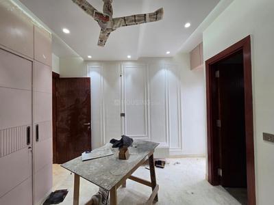 Bedroom Image of 1350 Sq.ft 3 BHK Builder Floor for rent in Surajmal Vihar New Delhi for Rs. 65000
