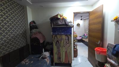Bedroom Image of 550 Sq.ft 2 BHK Builder Floor for sale in Laxmi Nagar New Delhi for Rs. 5500000