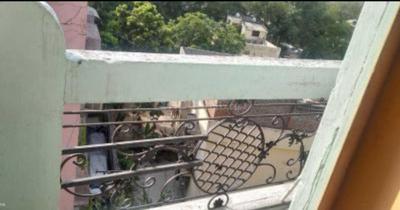 Balcony Image of 668 Sq.ft 3 BHK Builder Floor for rent in Subzi Mandi New Delhi for Rs. 14500