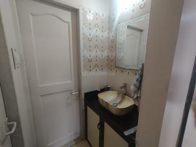 Bathroom Image of 800 Sq.ft 1 BHK Apartment / Flat for rent in Hari Om Nagar Thane for Rs. 30000