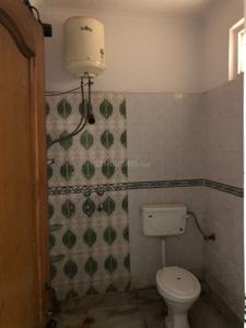 Image of 1100 Sq.ft 2 BHK Builder Floor for rent in Model Town, New Delhi for Rs. 40000