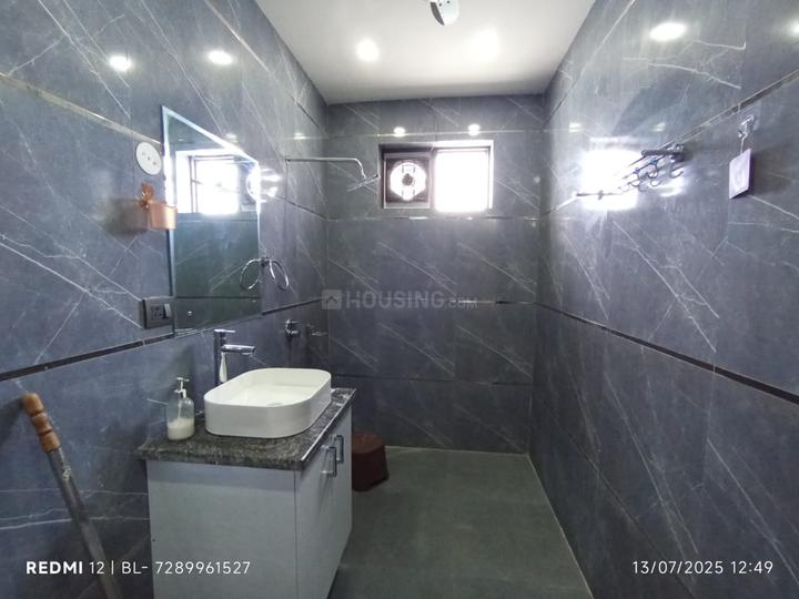 Ghitorni Bathroom 1