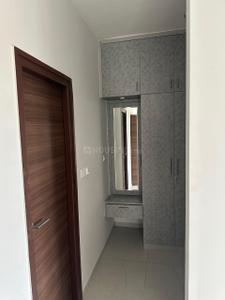 3 BHK Semi Furnished Flat