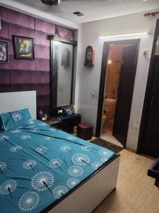 Bedroom Image of 1690 Sq.ft 4 BHK Builder Floor for sale in Anand Vihar New Delhi for Rs. 27500000