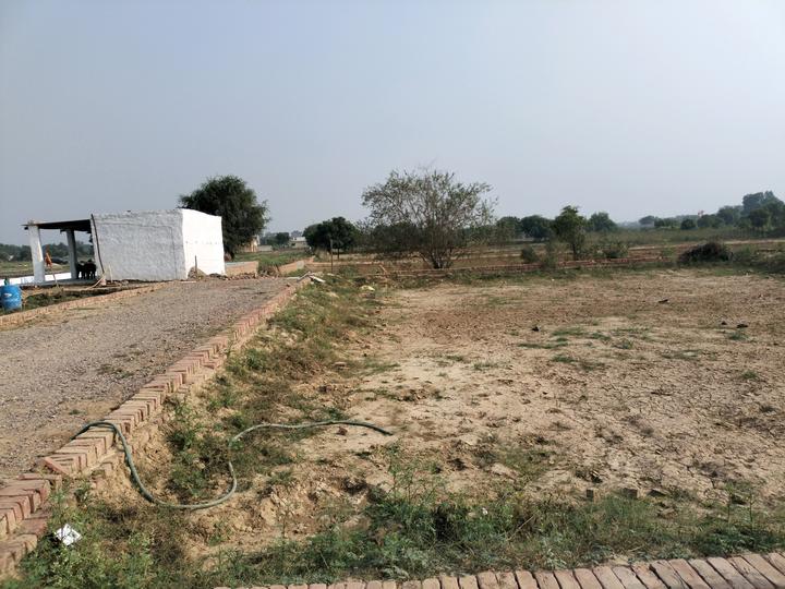 Noida Extension Main Image 1