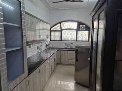 Kitchen Image of 2400 Sq.ft 3 BHK Builder Floor for rent in Sector 40 Noida for Rs. 42000