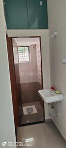 Bathroom Image of 900 Sq.ft 2 BHK Builder Floor for rent in Swawlambi Nagar Nagpur for Rs. 27000