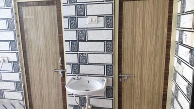 Bathroom Image of 1100 Sq.ft 1 BHK Independent House for rent in Ghatlodiya Ahmedabad for Rs. 12000