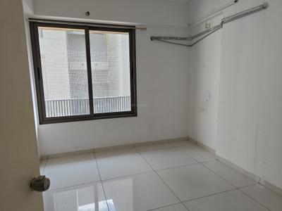 Bedroom Image of 1000 Sq.ft 3 BHK Apartment / Flat for rent in Samved Green Valley, Sargasan Gandhinagar for Rs. 30000