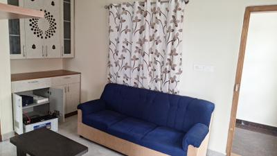 Living Room Image of 800 Sq.ft 1 BHK Builder Floor for rent in Devarachikkana Halli Bengaluru for Rs. 28000