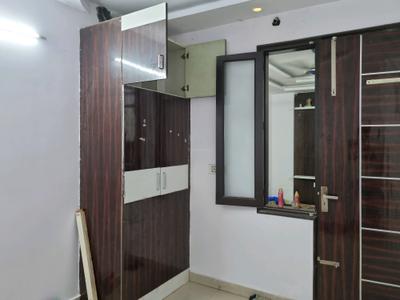 Bedroom Image of 900 Sq.ft 3 BHK Apartment / Flat for rent in Dwarka Mor New Delhi for Rs. 16500