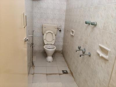 Image of 1300 Sq.ft 3 BHK Apartment / Flat for rent in Aminjikarai, Chennai for Rs. 32000