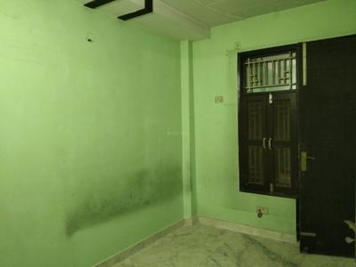 Bedroom Image of 810 Sq.ft 3 BHK Builder Floor for sale in Hari Nagar New Delhi for Rs. 5000000