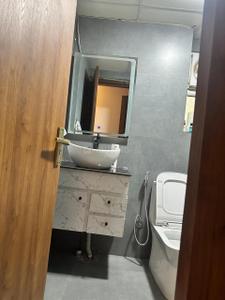 Bathroom Image of 1625 Sq.ft 3 BHK Apartment / Flat for rent in Supertech Livingston, Crossings Republik Ghaziabad for Rs. 22000