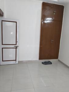 Bedroom Image of 1450 Sq.ft 3 BHK Apartment / Flat for rent in Batla Apartments, Patparganj New Delhi for Rs. 36000