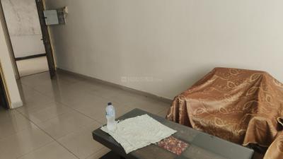 Living Room Image of 1690 Sq.ft 3 BHK Apartment / Flat for sale in Panchsheel Wellington, Crossings Republik Ghaziabad for Rs. 11500000