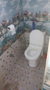 Bathroom Image of 1850 Sq.ft 3 BHK Builder Floor for rent in Sikandra Agra for Rs. 15000