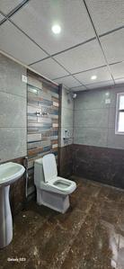 Bathroom Image of 1600 Sq.ft 3 BHK Apartment / Flat for rent in Omkar Royal Nest Lotus, Greater Kailash Jammu for Rs. 36000