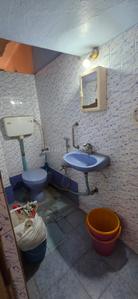 Bathroom Image of 720 Sq.ft 2 BHK Apartment / Flat for sale in Tagore Park, Dunlop Kolkata for Rs. 2500000