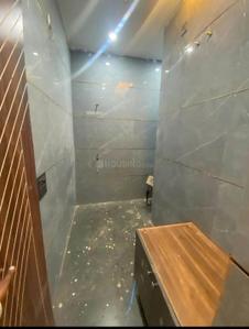 Bathroom Image of 1200 Sq.ft 2 BHK Apartment / Flat for rent in Taramandal Gorakhpur for Rs. 18000