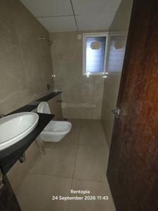 Bathroom Image of 1950 Sq.ft 2 BHK Apartment / Flat for rent in Padil Mangalore for Rs. 35000