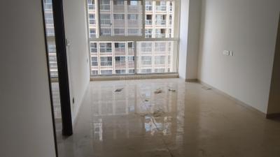 Living Room Image of 950 Sq.ft 2 BHK Apartment / Flat for sale in Transcon Triumph, Andheri West Mumbai for Rs. 32500000