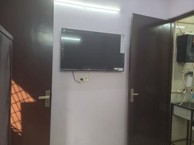 Bedroom Image of 600 Sq.ft 1 RK Builder Floor for rent in Vikaspuri New Delhi for Rs. 16000