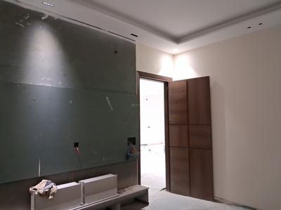 Bedroom Image of 2500 Sq.ft 4 BHK Builder Floor for sale in Punjabi Bagh New Delhi for Rs. 49000000