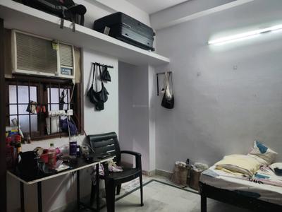 Bedroom Image of 250 Sq.ft 1 RK Apartment / Flat for rent in Munirka New Delhi for Rs. 16000