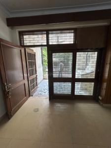 Bedroom Image of 900 Sq.ft 2 BHK Builder Floor for rent in Jangpura New Delhi for Rs. 45000