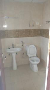 Bathroom Image of 890 Sq.ft 2 BHK Apartment / Flat for sale in Supertech Ecociti, Sector 137 Noida for Rs. 8600000