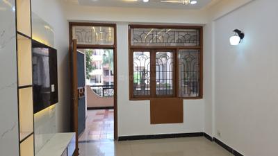 Living Room Image of 1000 Sq.ft 2 BHK Apartment / Flat for rent in Express Garden, Indirapuram Ghaziabad for Rs. 25000