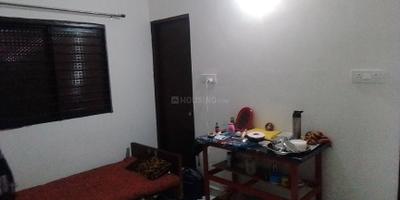 Bedroom Image of 700 Sq.ft 2 BHK Builder Floor for rent in Ayodhya Bypass Bhopal for Rs. 6500