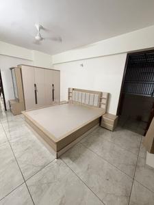 Bedroom Image of 1800 Sq.ft 3 BHK Apartment / Flat for rent in Pramukh Shypram Sky, Chanakyapuri Ahmedabad for Rs. 50000