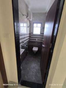 Bathroom Image of 425 Sq.ft 1 BHK Independent House for rent in Hinjawadi Pune for Rs. 13000