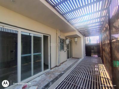 Balcony Image of 2700 Sq.ft 4 BHK Builder Floor for rent in Pitampura New Delhi for Rs. 125000