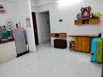 Hall Image of 635 Sq.ft 1 BHK Apartment / Flat for rent in Amanora Gold Towers, Hadapsar Pune for Rs. 32000