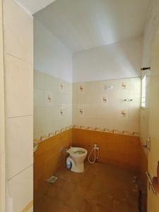 Bathroom Image of 1500 Sq.ft 3 BHK Villa for rent in Shilp Devalay Bungalows, Chandkheda Ahmedabad for Rs. 20000