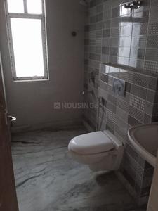 Bathroom Image of 1075 Sq.ft 2 BHK Apartment / Flat for sale in Ambient Winds, Kalikapur, EM Bypass Kolkata for Rs. 9500000