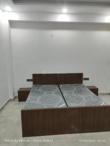 Bedroom Image of Big walk in Sector 52, Noida