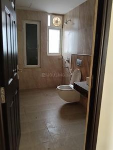 Bathroom Image of 3117 Sq.ft 4 BHK Apartment / Flat for sale in Sector 32 Noida for Rs. 55500000