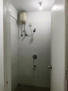 Common Bathroom Image of 584 Sq.ft 1 BHK Apartment / Flat for sale in Lodha Casa Bella, Usarghar Thane for Rs. 2950000