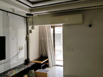 Bedroom Image of 3000 Sq.ft 3 BHK Apartment / Flat for rent in Sangani Shaligram Lakeview, Vaishno Devi Circle Ahmedabad for Rs. 50000