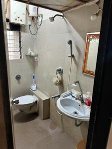 Bathroom Image of 1365 Sq.ft 3 BHK Apartment / Flat for rent in Karnani Reema Residency, Borivali West Mumbai for Rs. 85000