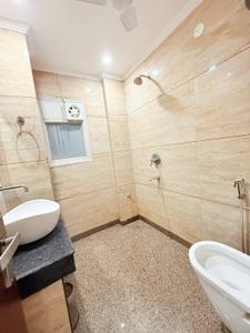Bathroom Image of HIMALAYA LUXURIOUS PG in Sector 44, Gurgaon
