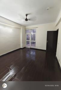 Bedroom Image of 1840 Sq.ft 3.5 BHK Apartment / Flat for sale in Gaurs Gaur Global Village, Crossings Republik Ghaziabad for Rs. 12000000